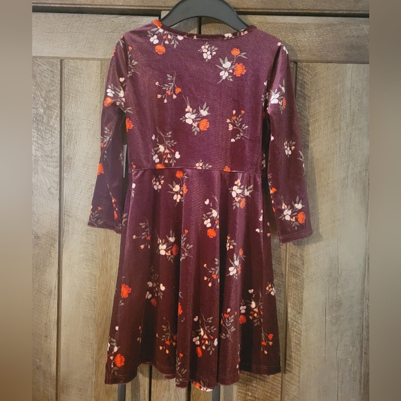 Long Sleeve Red Dress (kids 6-7) - Picture 2 of 8